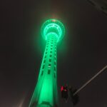 Sky Tower (Auckland) de nuit